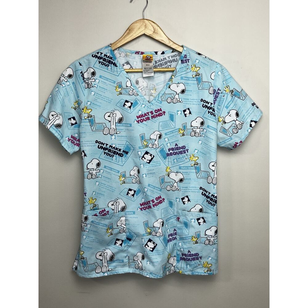 Peanuts Snoopy "A Friend Request" Chat Scrub Top Womens Small Blue V Neck Scrubs
